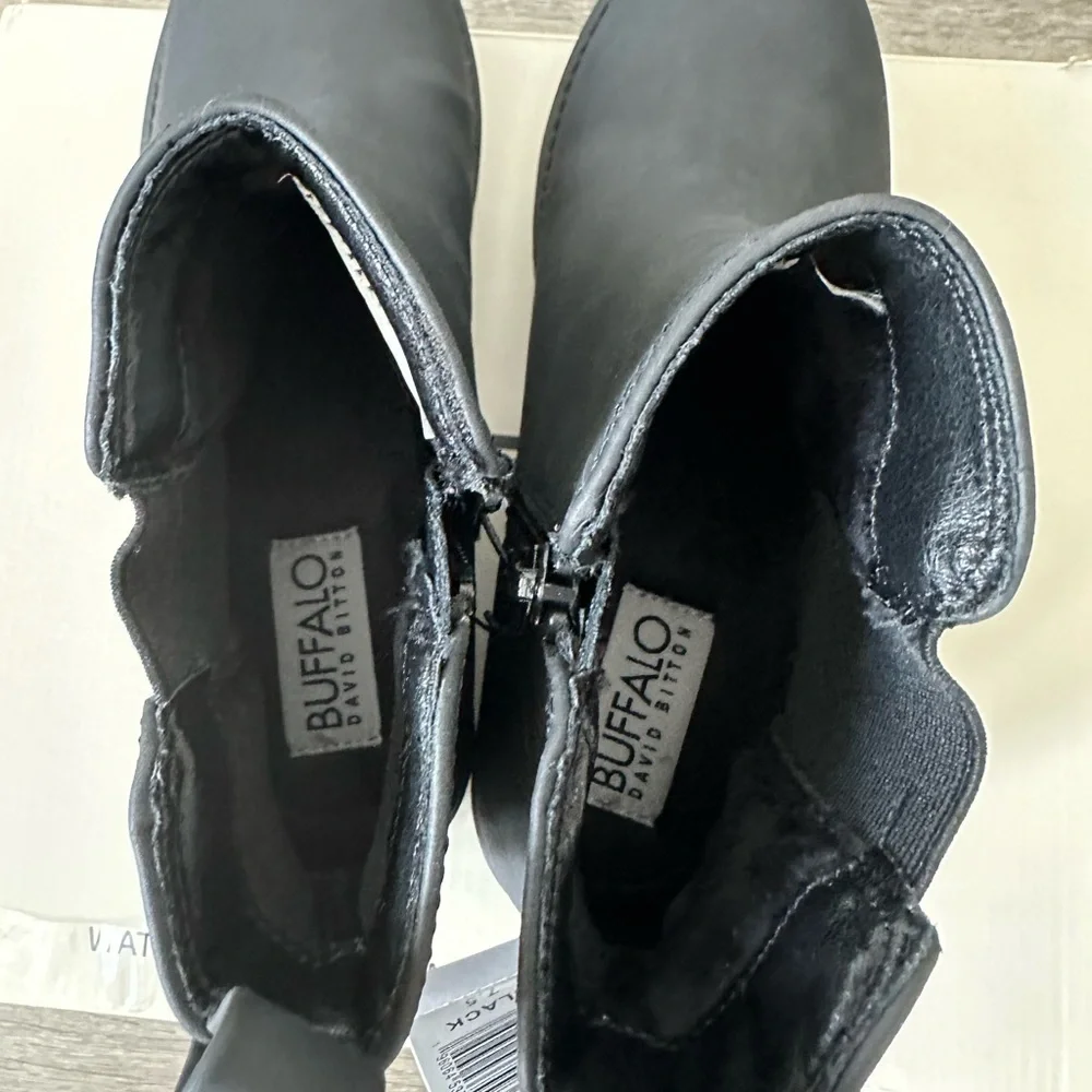 Buffalo David Bitton Matte Black Ankle Zip Booties